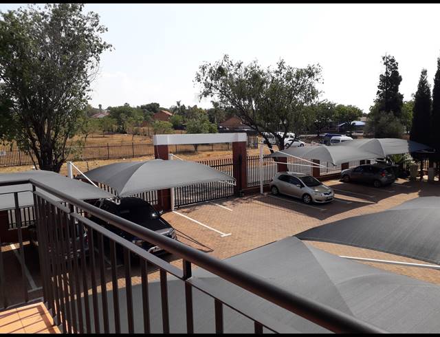 921M² OFFICE TO LET IN CENTURION CENTRAL